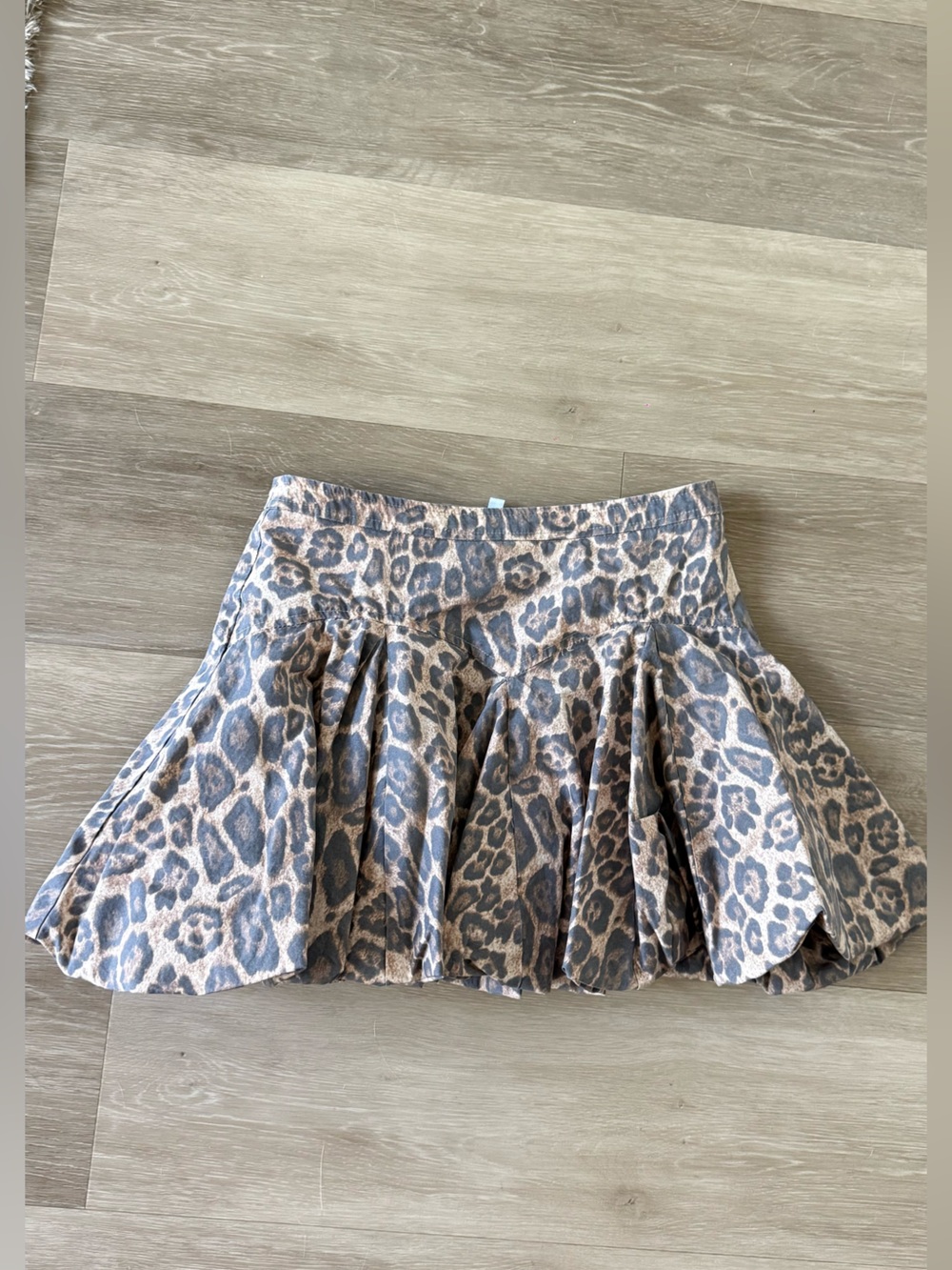 Women’s Leopard Print Pleated Skirt - Brown/Black